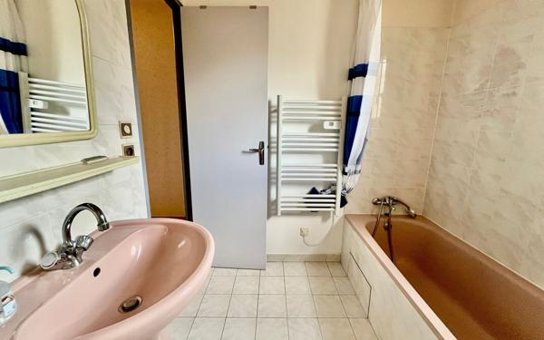 Maison à vendre    4 pièces •  Pélissanne