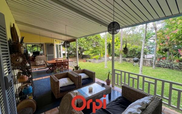 Maison à vendre    5 pièces • 247 m2 Saint-Paul