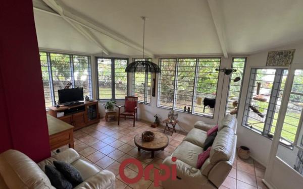 Maison à vendre    5 pièces • 247 m2 Saint-Paul