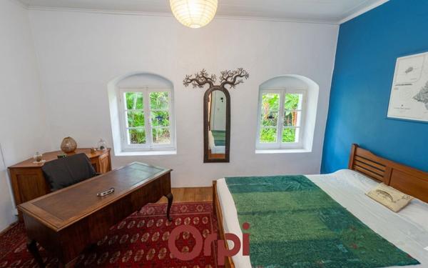 Maison à vendre    5 pièces • 247 m2 Saint-Paul