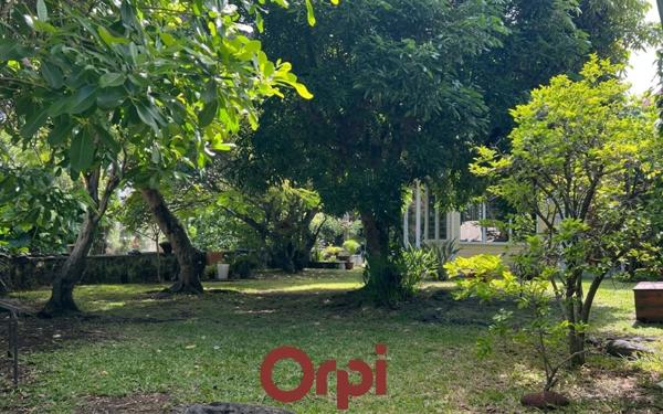 Maison à vendre    5 pièces • 247 m2 Saint-Paul