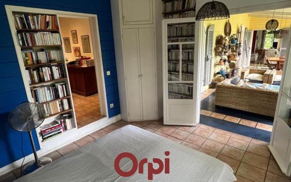 Maison à vendre    5 pièces • 247 m2 Saint-Paul