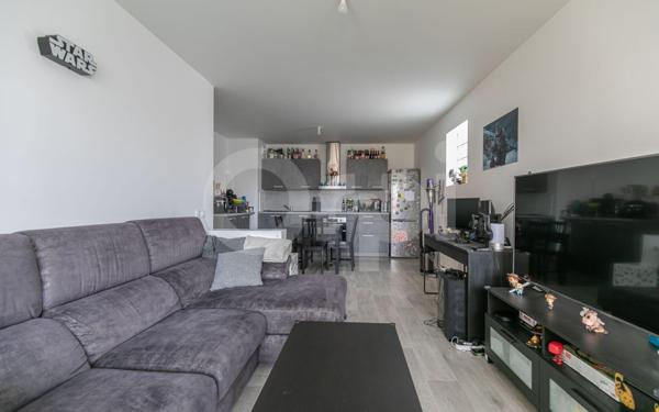 Appartement à vendre    3 pièces • 63 m2 Pontault-Combault