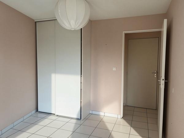 Idéalement situé : appartement de 33m² avec terrasse de 17 m² à Pornichet centre et au calme,  
Pornichet 44380