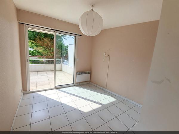 Idéalement situé : appartement de 33m² avec terrasse de 17 m² à Pornichet centre et au calme,  
Pornichet 44380