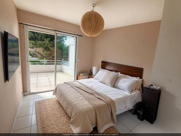 Idéalement situé : appartement de 33m² avec terrasse de 17 m² à Pornichet centre et au calme,  
Pornichet 44380