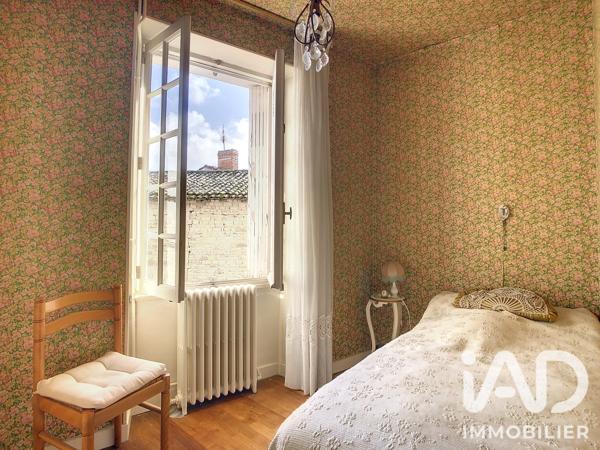 Maison à vendre 10 pièces 259 m² Villefagnan