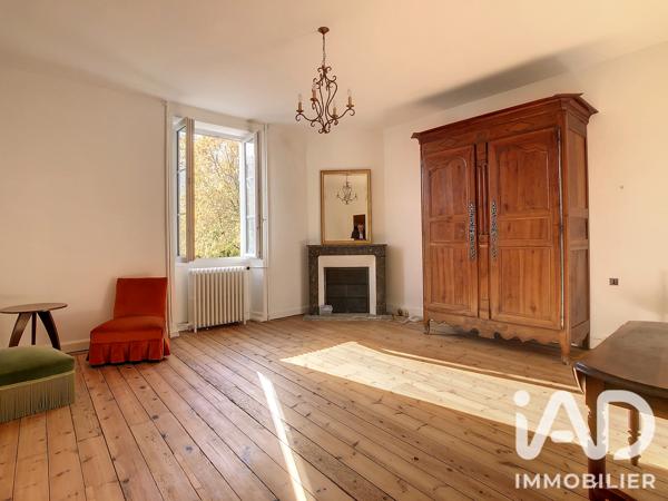 Maison à vendre 10 pièces 259 m² Villefagnan