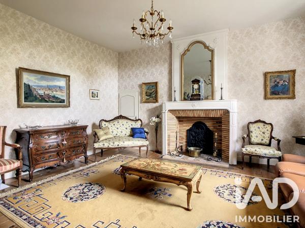 Maison à vendre 10 pièces 259 m² Villefagnan