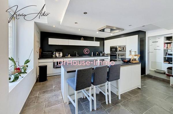 Maison à vendre 5 pièces de 227 m²