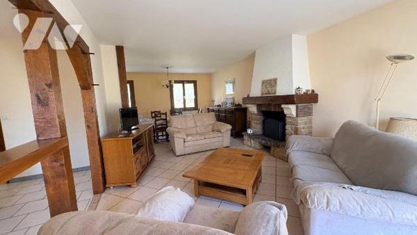 À Theillay (41300), découvrez cette maison individuelle de 132 m² offrant espace, confort et un...