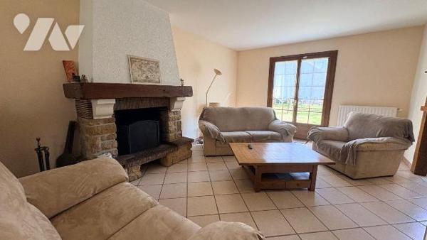 À Theillay (41300), découvrez cette maison individuelle de 132 m² offrant espace, confort et un...