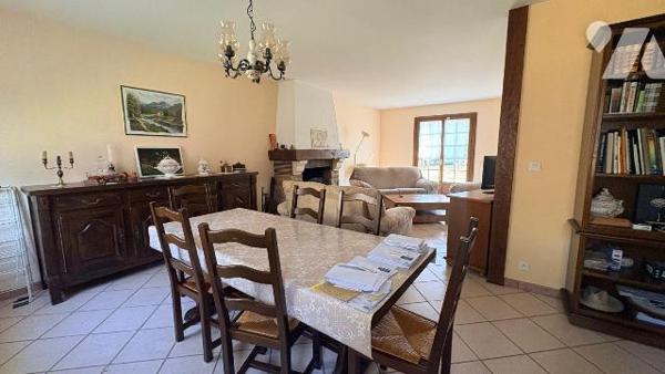 À Theillay (41300), découvrez cette maison individuelle de 132 m² offrant espace, confort et un...