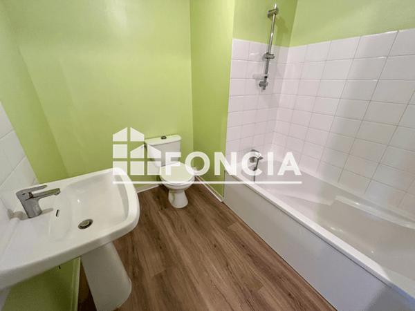 Location Studio 24.39 m² - 8 BIS AVENUE GAMBETTA La Roche Sur Yon 85000