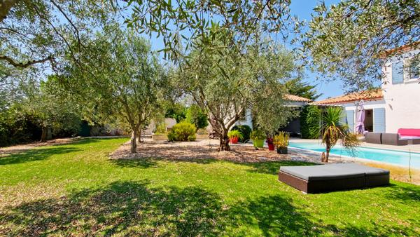 Uzès (30700) Superbe villa à vendre, à seulement 3 minutes d'Uzès