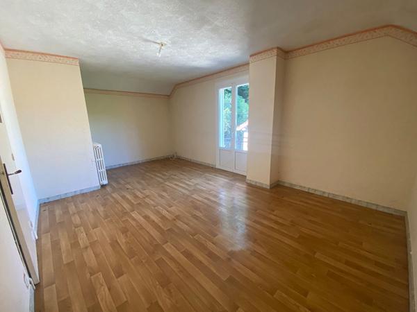 SAINT SERNIN DU BOIS : Maison 4 pièces (91m²) à vendre