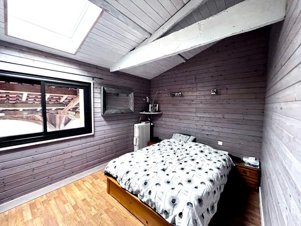 Maison Salles 6 pièce(s) 223 m2