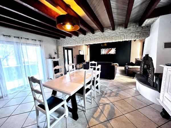 Maison Salles 6 pièce(s) 223 m2