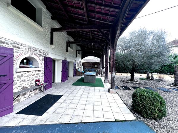 Maison Salles 6 pièce(s) 223 m2