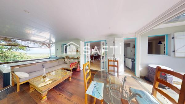 Superbe villa de type T5 sur les hauteurs de Rivière Salée