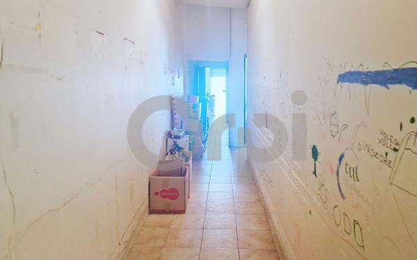 Immeuble à vendre    5 pièces •  Terrasson-Lavilledieu