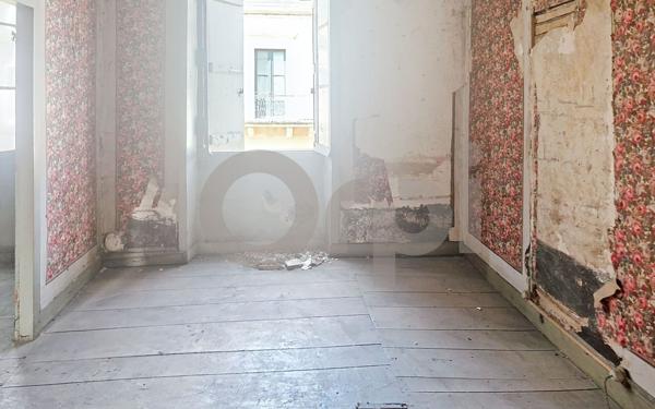 Immeuble à vendre    5 pièces •  Terrasson-Lavilledieu