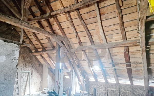 Immeuble à vendre    5 pièces •  Terrasson-Lavilledieu