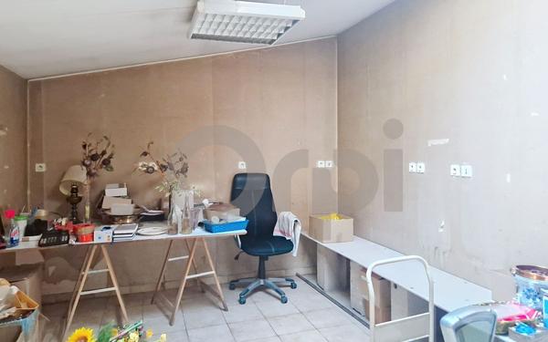 Immeuble à vendre    5 pièces •  Terrasson-Lavilledieu