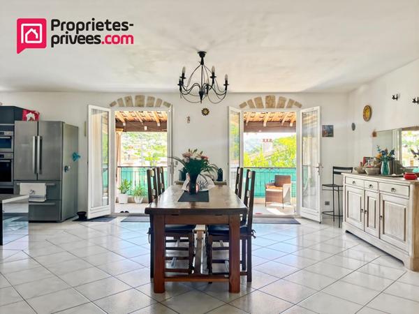 Tourette-Levens : Maison familiale avec piscine, double logement et superbe potentiel