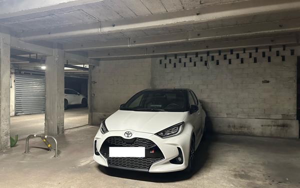 Stationnement à louer    Paris 16