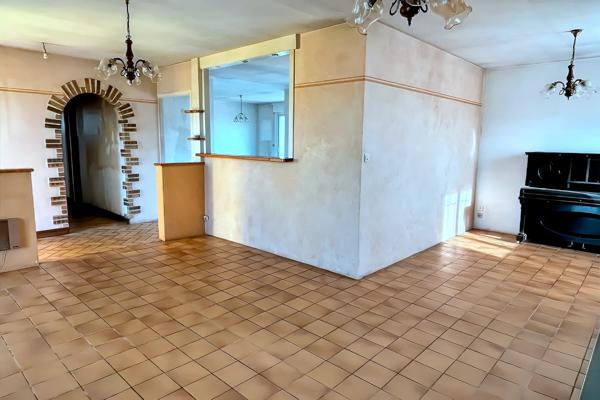 Plain-pied 3/4 chambres non mitoyen sur belle parcelle