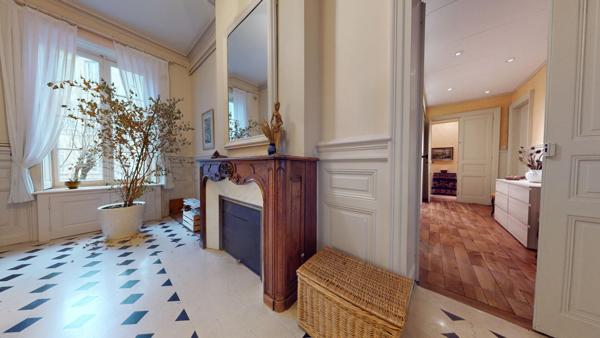 Appartement 20 rue Hébert Grenoble 7 pièces 223.48 m2