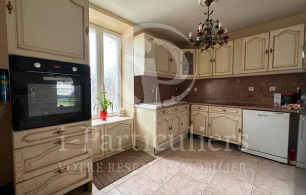 Authenticité et charme pour cet ensemble immobilier - centre de Trégunc