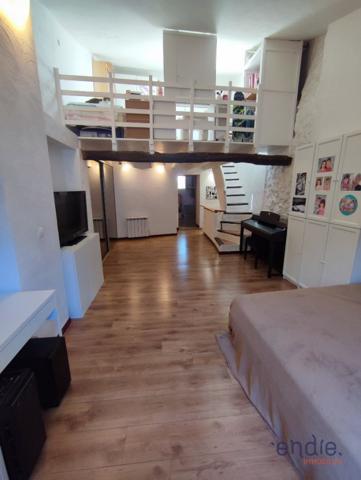 Duplexe 80 m2, 2/3 chambres dans le centre ville de Lorgues