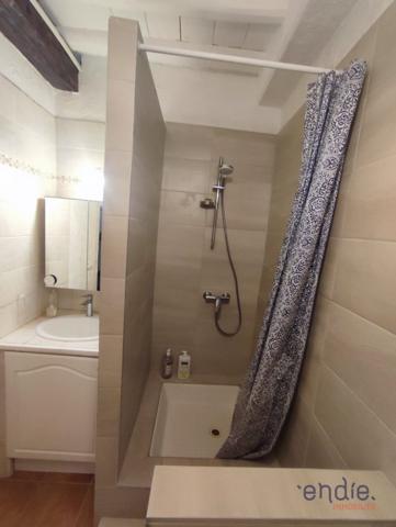 Duplexe 80 m2, 2/3 chambres dans le centre ville de Lorgues