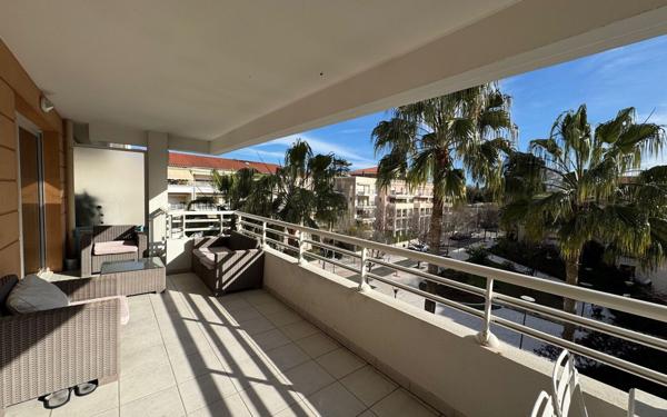 Appartement à vendre    2 pièces • 48,57 m2 Cagnes-sur-Mer