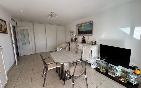 Appartement à vendre    2 pièces • 48,57 m2 Cagnes-sur-Mer