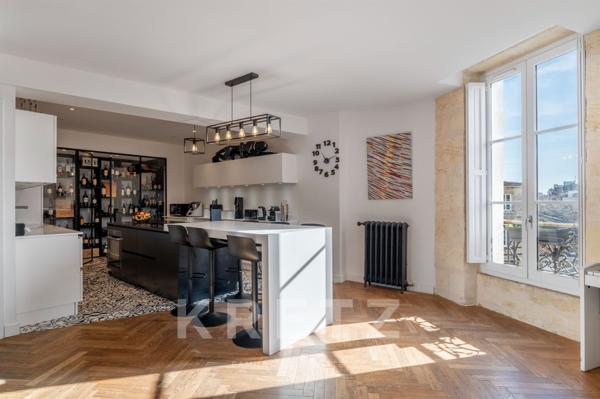 Appartement duplex rénové avec rooftop