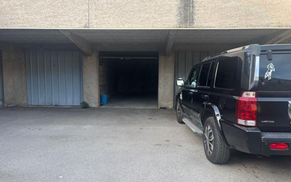 Stationnement à vendre    15 m2 Montpellier