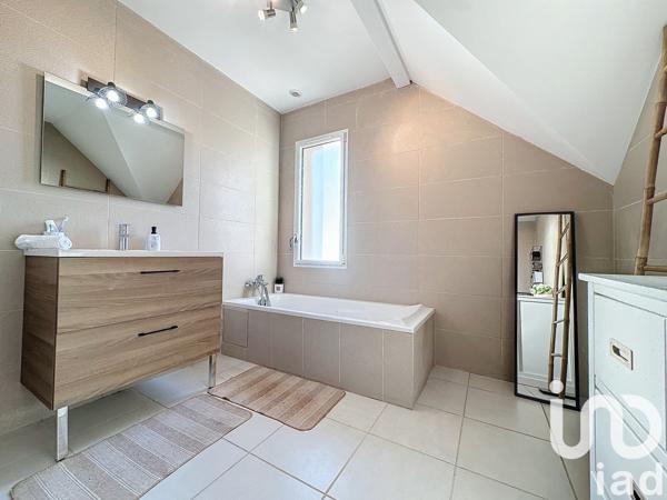 Maison à vendre 7 pièces 208 m² Grisy-Suisnes