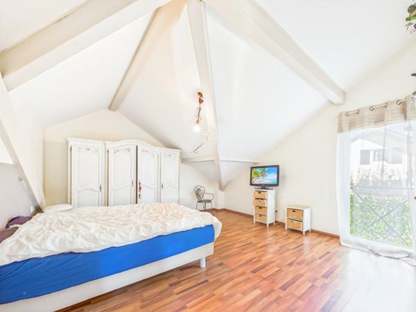 Maison Epagny Metz-tessy 6 pièce(s) 156 m2