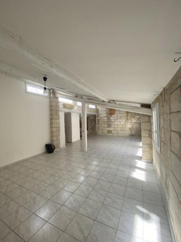 À MOINS DE 50 M DE LA PLACE SAINT-DIDIER – DERNIER ÉTAG