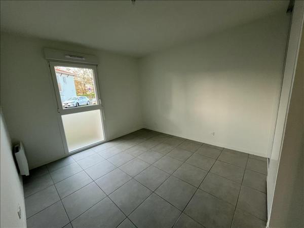 Appartement à louer 827 € CC DAX 3 p 65 m² DPE A