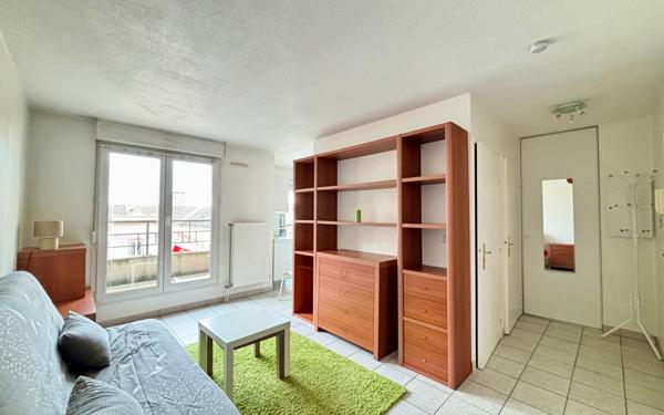 Appartement à vendre    1 pièce • 28 m2 Lyon 3