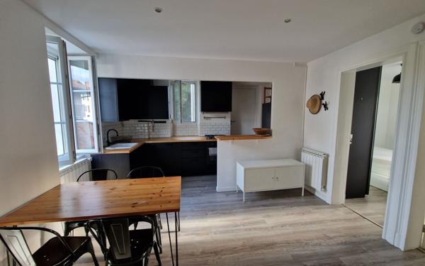 Appartement à vendre    3 pièces • 48 m2 Biarritz