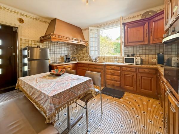 Dept de Vienne (86) Maison de caractère à vendre type 5 pièces CHATELLERAULT (86)