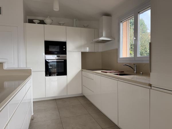 Ste lucie de porto vecchio (20144) Villa d’exception avec vue mer et montagne à Porto-Vecchio.