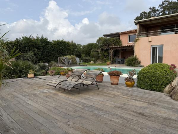 Ste lucie de porto vecchio (20144) Villa d’exception avec vue mer et montagne à Porto-Vecchio.