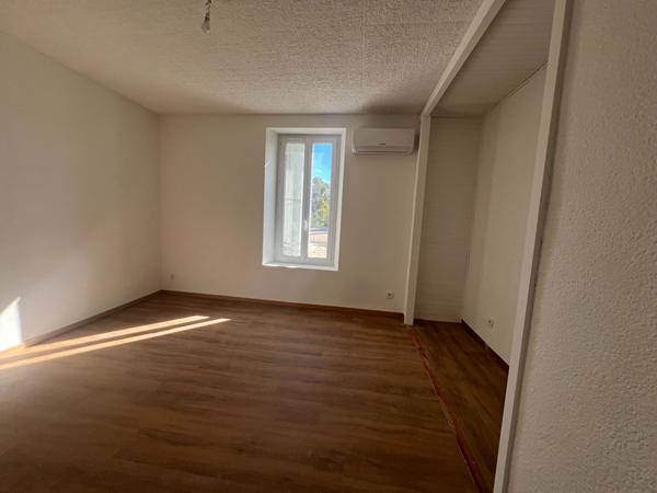 Appartement Volonne 3 pièce(s) 64 m2