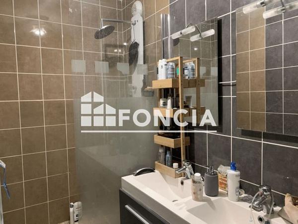 Location Appartement 3 pièces 60.2 m² - 4A RUE DE CHAVASSIEUX Saint-etienne 42000